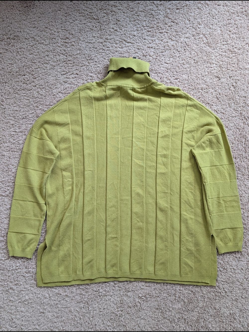 Joseph A Womens Split Pea Light Green Rib Turtleneck Sweater NWT Size Medium - Picture 2 of 12